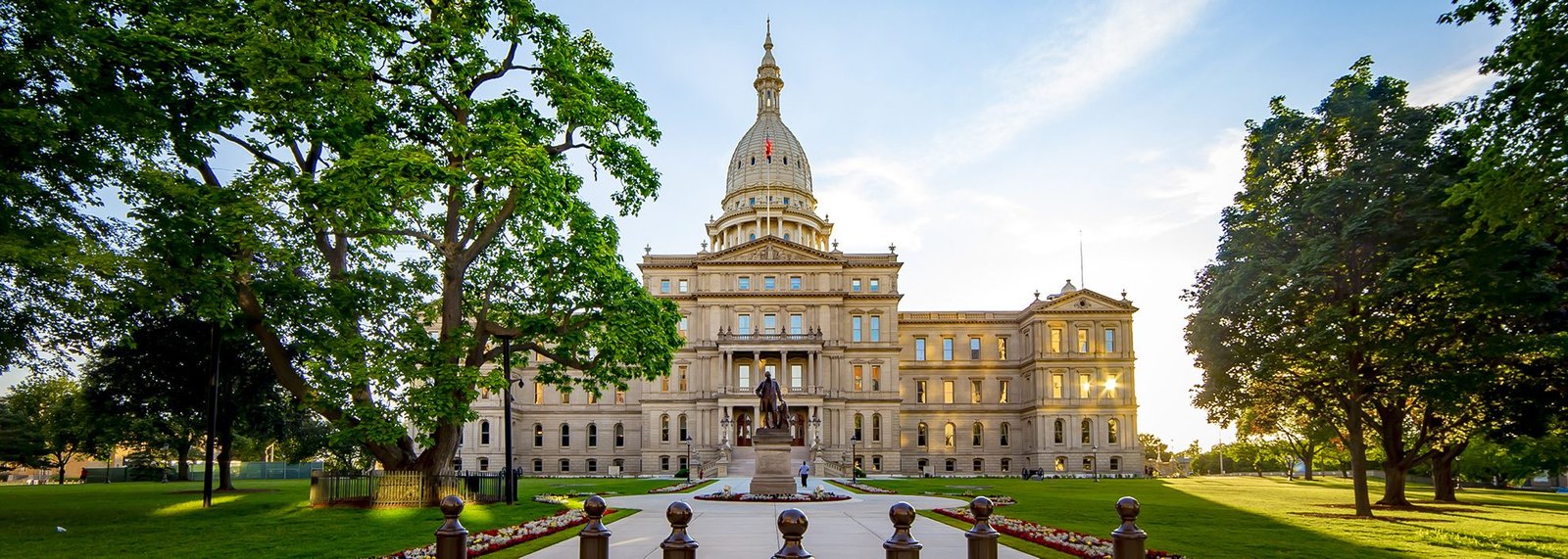 Lansing MI GettyImages-802029884_1980x706